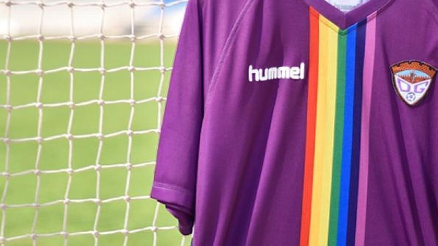 Chivas e Rayo, un calcio all’omofobia