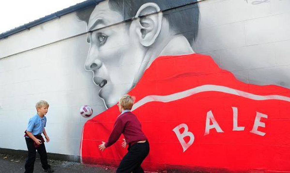 Galles-mania, ecco un murales per capitan Bale