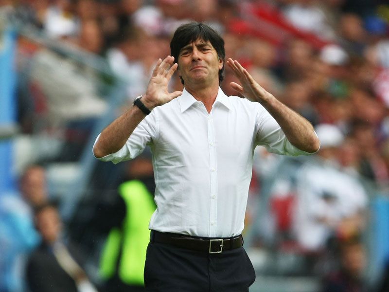 Allarme bomba a Parigi, evacuato l’hotel della Germania