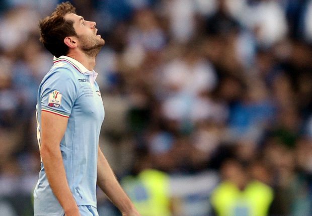 Lazio incidente in palestra per Lulic: rischia amputazione falange