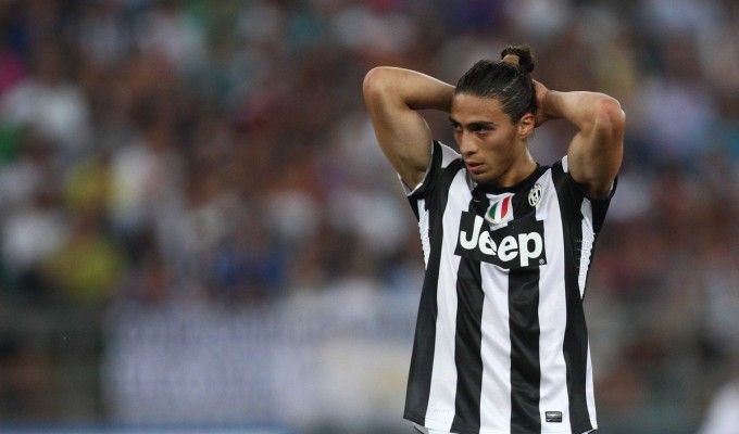 Juventus, stagione finita per Caceres: lesione al tendine d’Achille