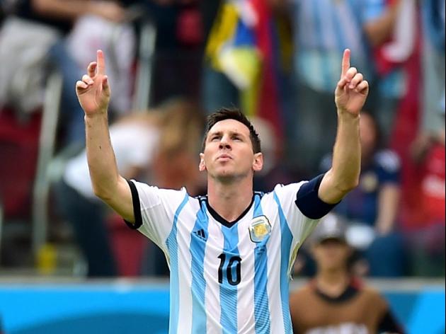 L’Argentina trema, Messi si fa male: “Forte contusione al torace”