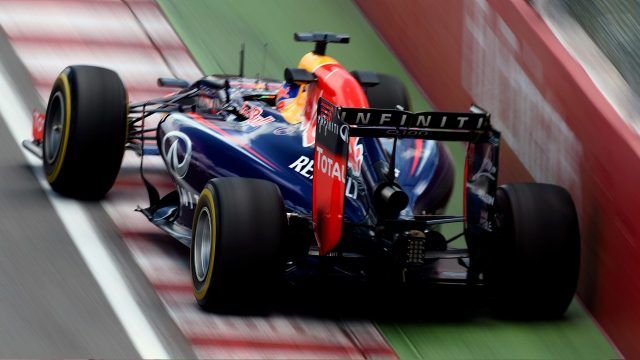 Formula 1 Gp del Canada: Hamilton in pole per la 4ª volta in stagione, Vettel 3°, Raikkonen solo sesto