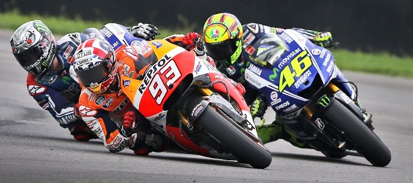 Moto GP, Marquez in Pole, Rossi 3°, solo 11° Lorenzo