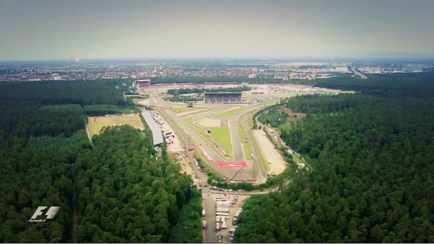 Formula 1 Gp di Germania. Rosberg in Pole per la 5ª volta in stagione, seconda fila tutta Red Bull, e le Ferrari inseguono in 5ª e 6ª posizione.