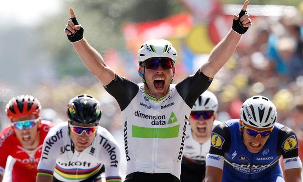 Tour de France, Cavendish in maglia gialla dopo la 1ª tappa