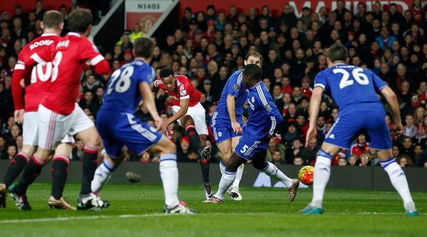 Premier League, chiusura esplosiva della 9a giornata con Chelsea-Man United