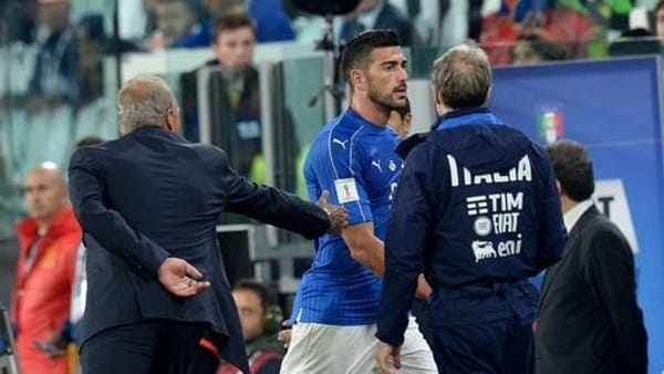 Italia, Ventura esclude Pellè per comportamento irrispettoso. Crociato rotto per Montolivo