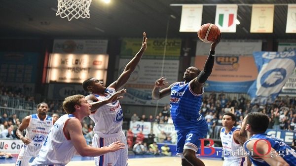 Basket, Brindisi cerca riscatto contro una Cantù in crisi
