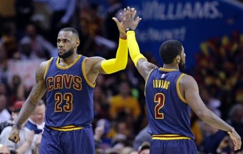 NBA: i Cavs ospitano Atlanta Hawks, di nuovo Portland-Phoenix