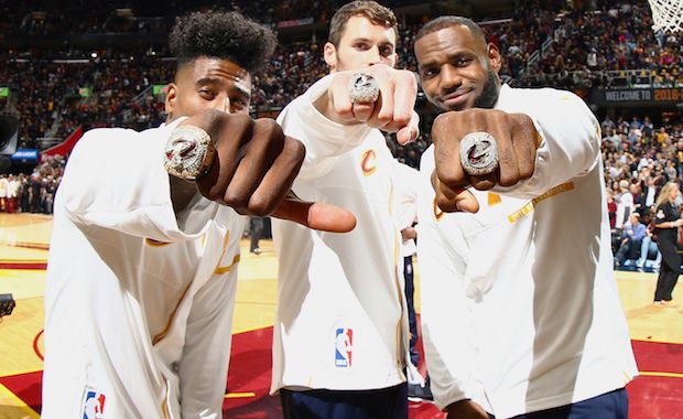 NBA, alle 23 Cleveland-Houston. Nella notte Golden State a Portland