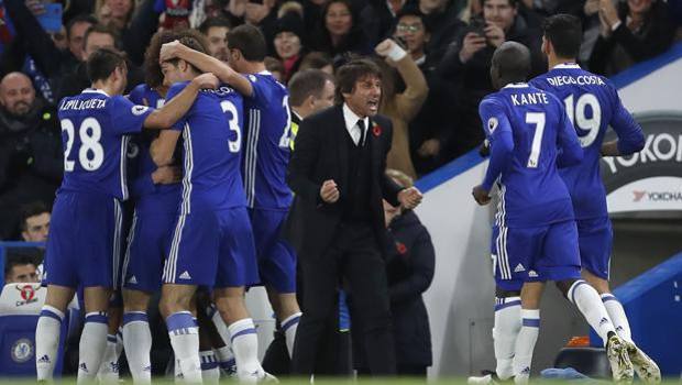 Premier League, Conte sfida Guardiola per allungare in vetta alla classifica