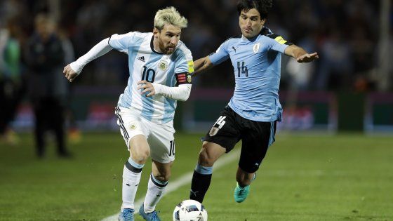 Qualificazioni 2018, Argentina obbligata a vincere contro il Cile. Scontro al vertice Uruguay-Brasile