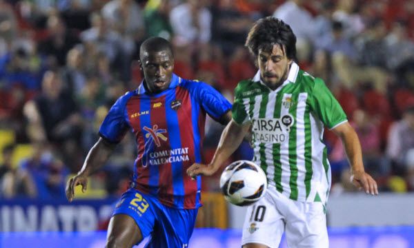 Liga, stasera in palio tre punti che fanno gola a Real Betis e Levante