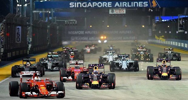 Formula 1, GP Singapore: Vettel parte dalla pole, Ferrari favorita
