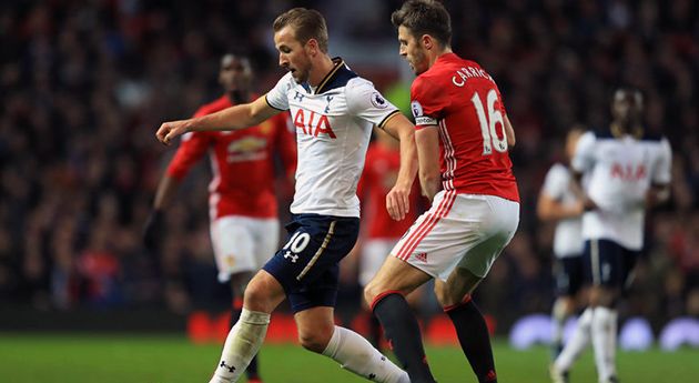 Manchester Utd – Tottenham (13:45) apre il weekend di Premier League