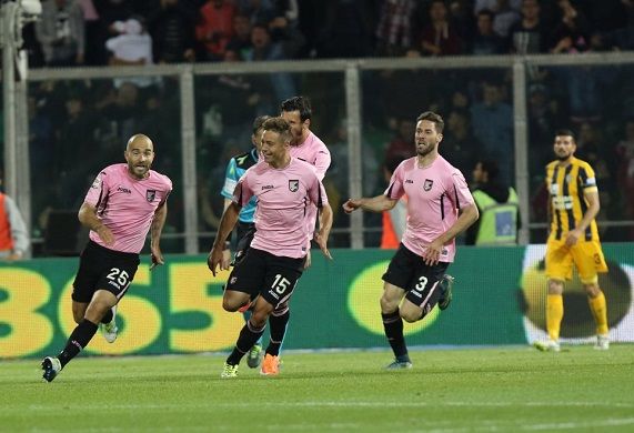 Serie B, il Verona vuole rinascere contro il Palermo capolista (venerdì, 20.30)
