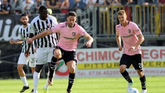 Serie B, il Palermo difende il primato nel match con l’Ascoli (ore 21)