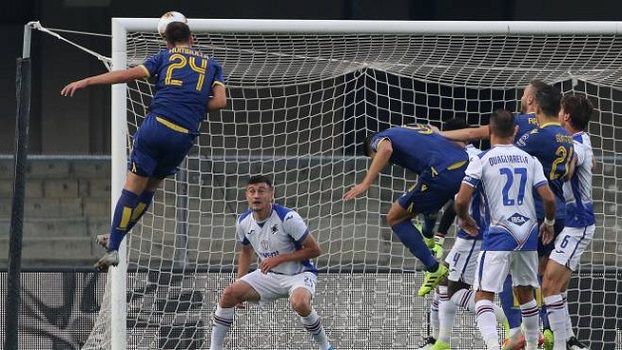 Il Verona vede l’Europa all’orizzonte ma la vittoria a Marassi manca da 20 anni (domenica ore 15.00)