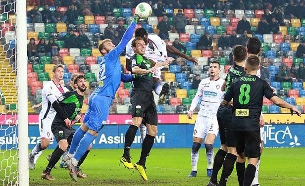 Serie B, il secondo posto in palio nel big match Crotone-Pordenone (ore 21.00)