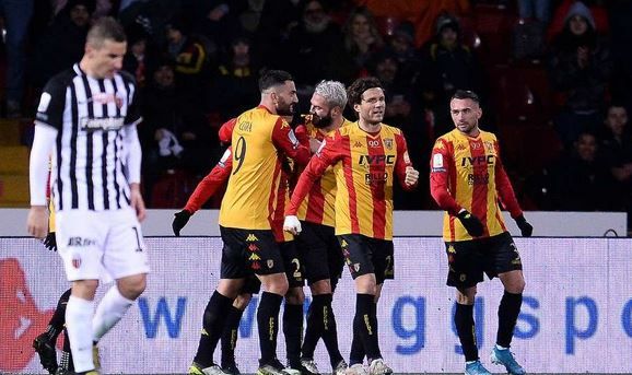 Serie A: Benevento-Spezia, matricole a confronto (sabato ore 18.00)