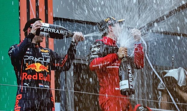 Verstappen e Leclerc