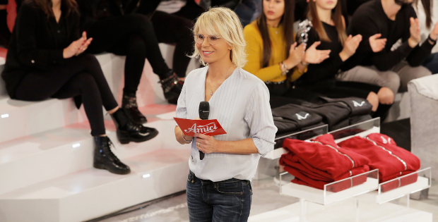 Maria De Filippi durante una puntata di Amici