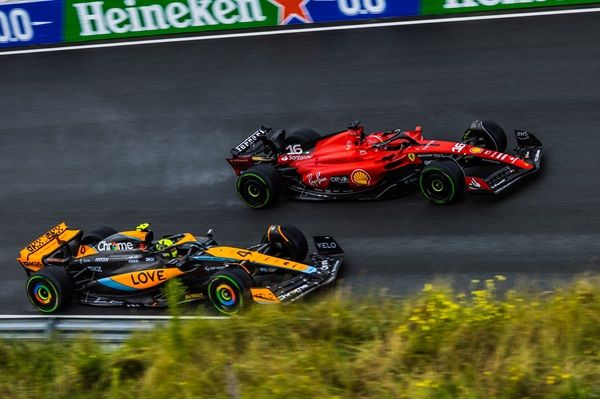Ferrari e McLaren vincente mondiale costruttori F1