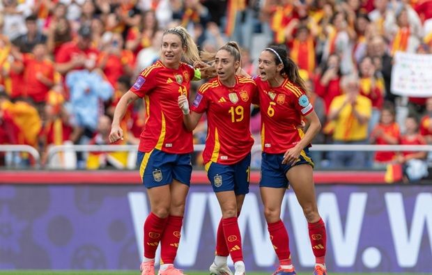 Putellas Bonmatí e Carmona