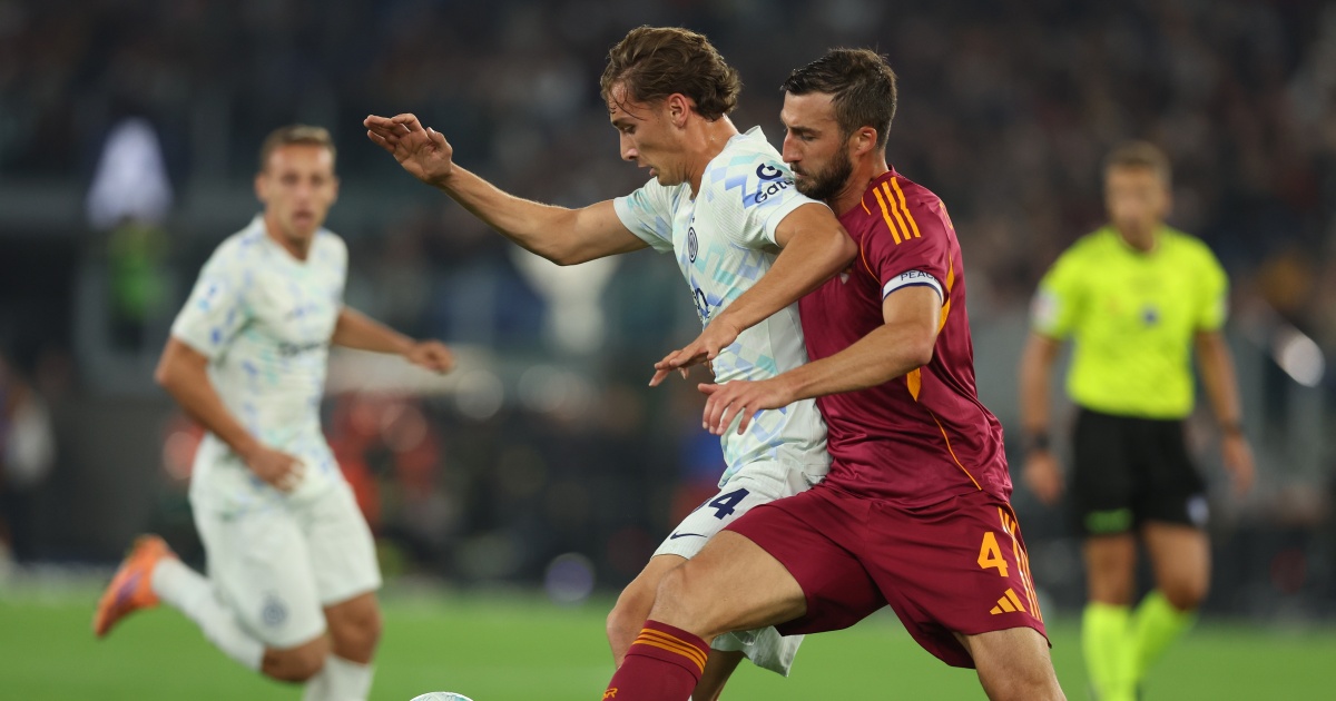 Esposito e Cristante a contrasto durante la sfida d'andata all'Olimpico